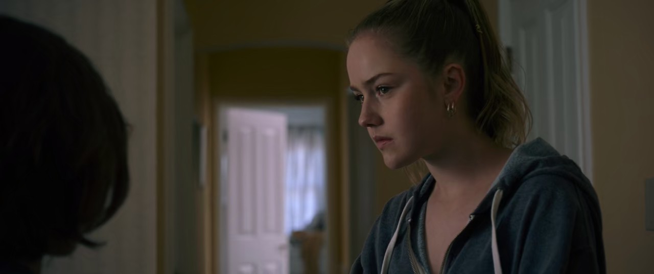 Night Swim (2024) BluRay Hindi + English 720p 10bit x265 HEVC DDP 5.1 ESub.mkv.0002